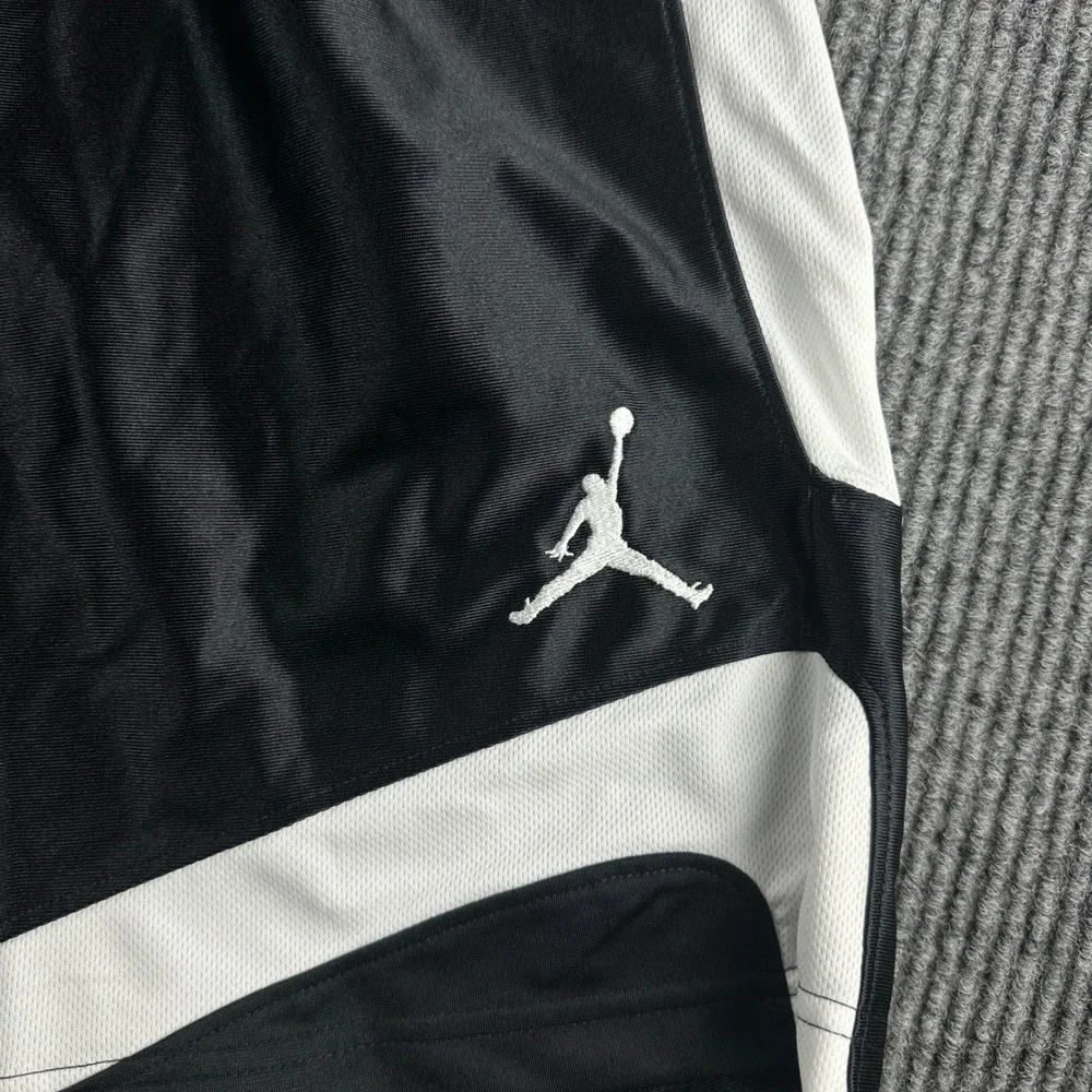 VTG Jordan Mens XXL Basketball Shorts Black White Jumpman Athletic Mesh Shiny